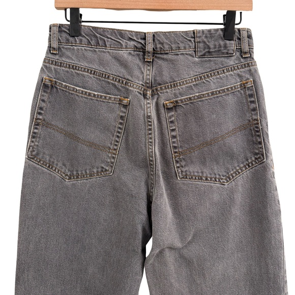 Men's Gray Straight Jeans - Picture 4 of 10